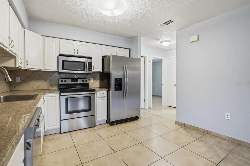 2720 S Sunrise Court Orlando FL 32806