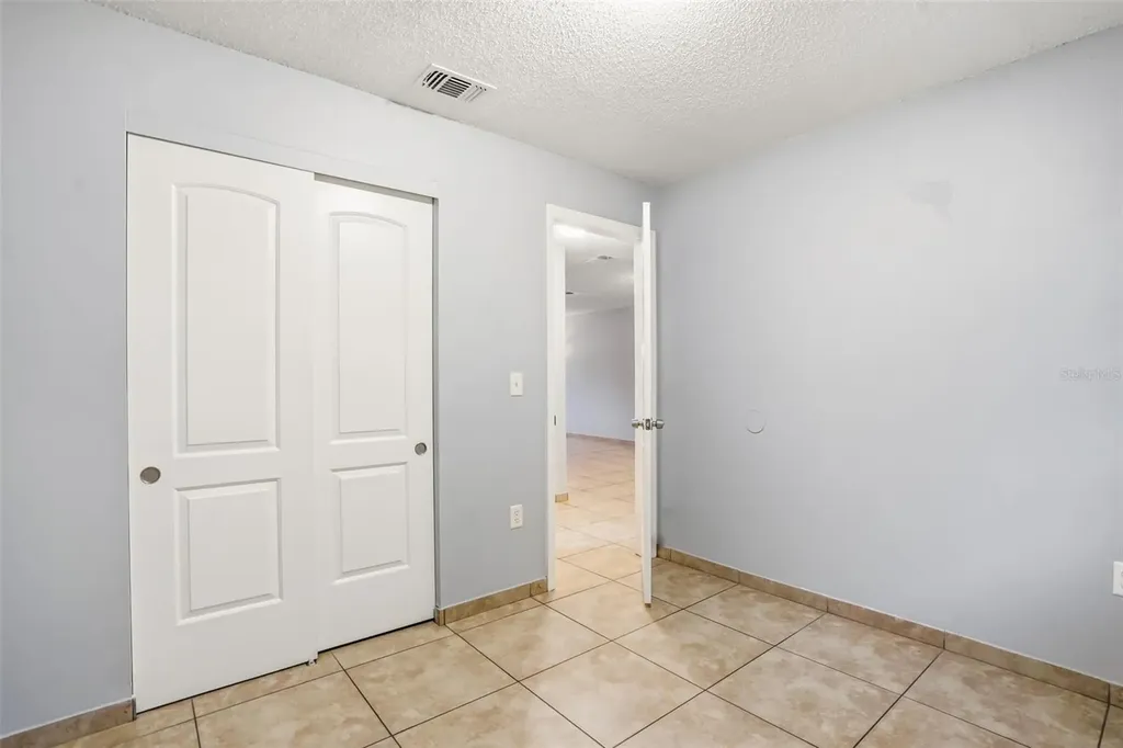 2720 S Sunrise Court Orlando FL 32806