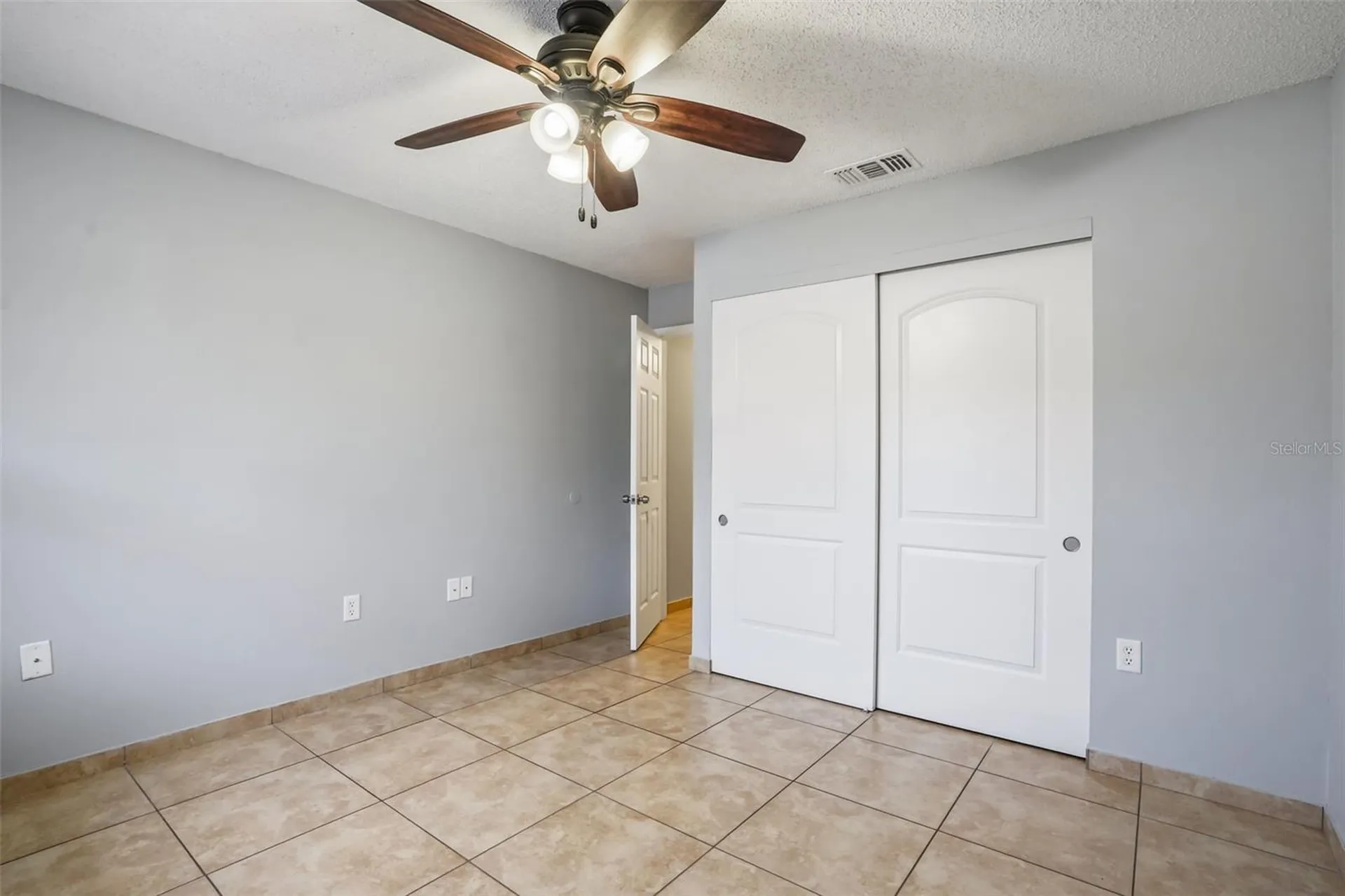 2720 S Sunrise Court Orlando FL 32806