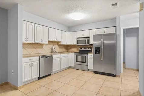 2720 S Sunrise Court Orlando FL 32806