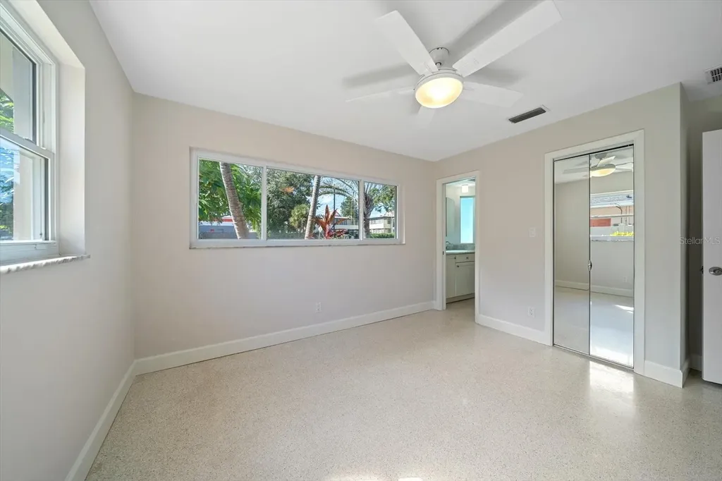 1163 60th Avenue S St Petersburg FL 33705