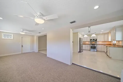 1163 60th Avenue S St Petersburg FL 33705