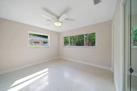 1163 60th Avenue S St Petersburg FL 33705