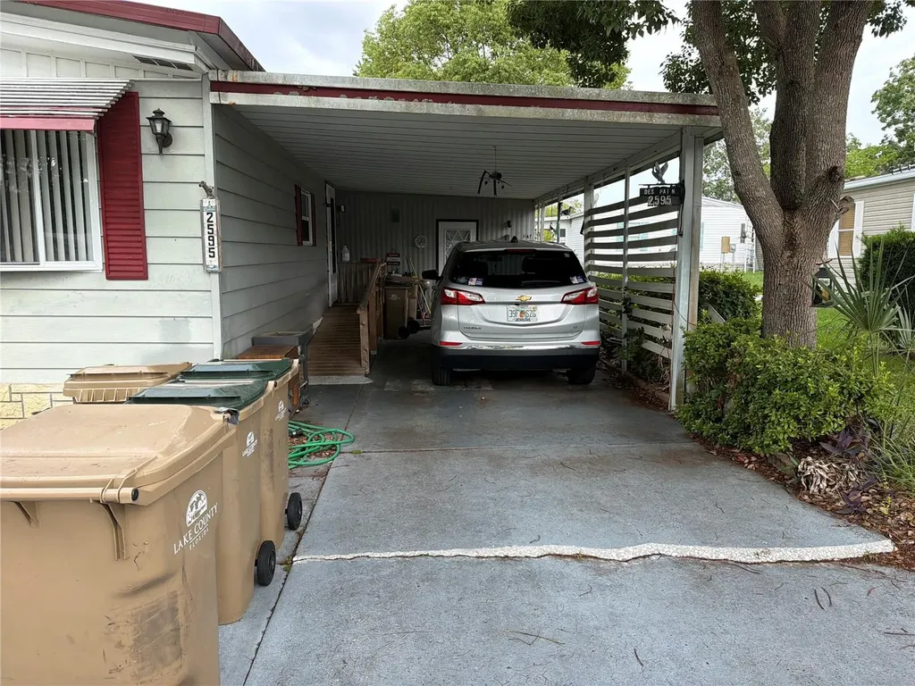 2595 Brookside Circle Mount Dora FL 32757