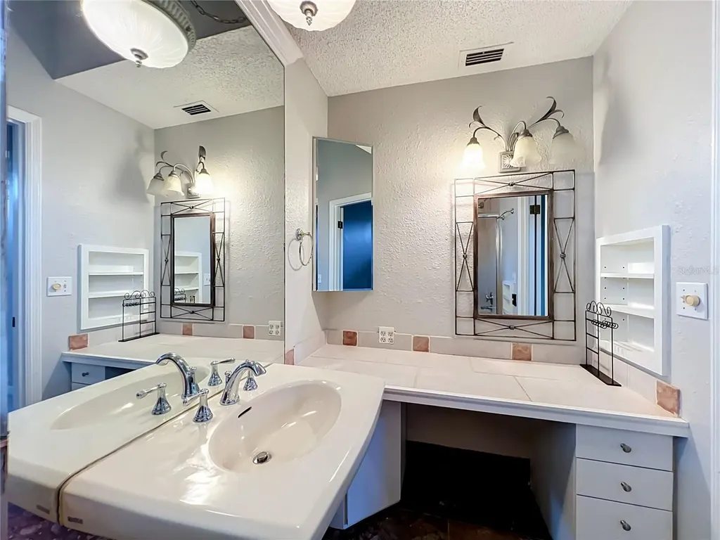 814 Laurel Avenue Orlando FL 32803