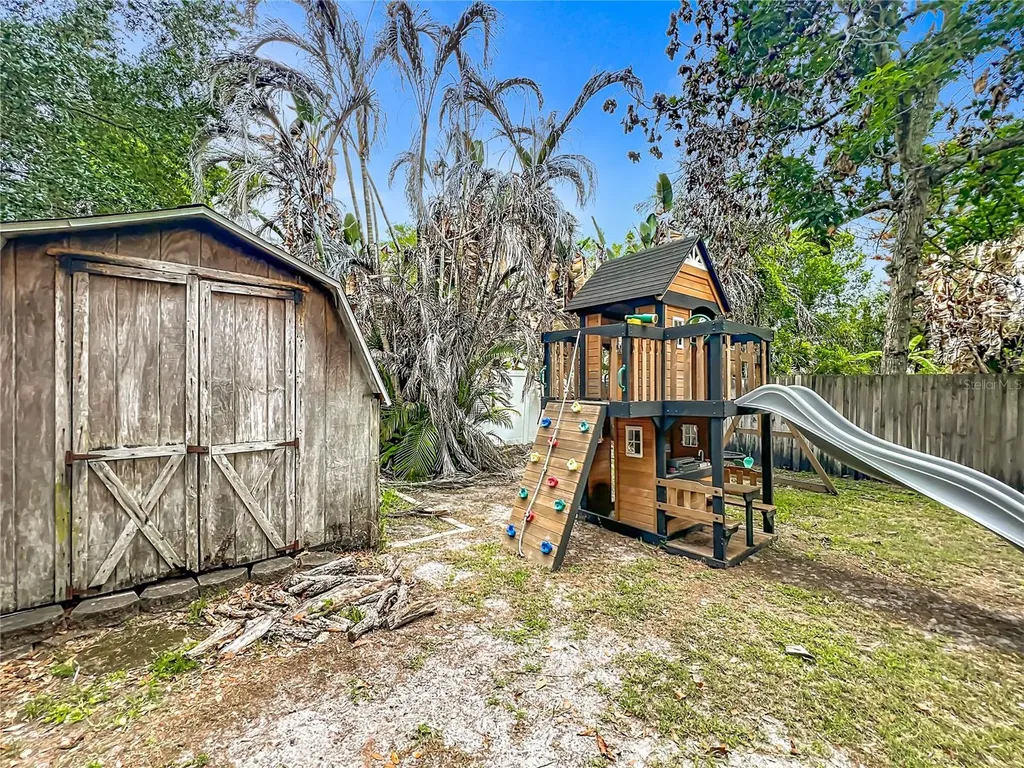 814 Laurel Avenue Orlando FL 32803