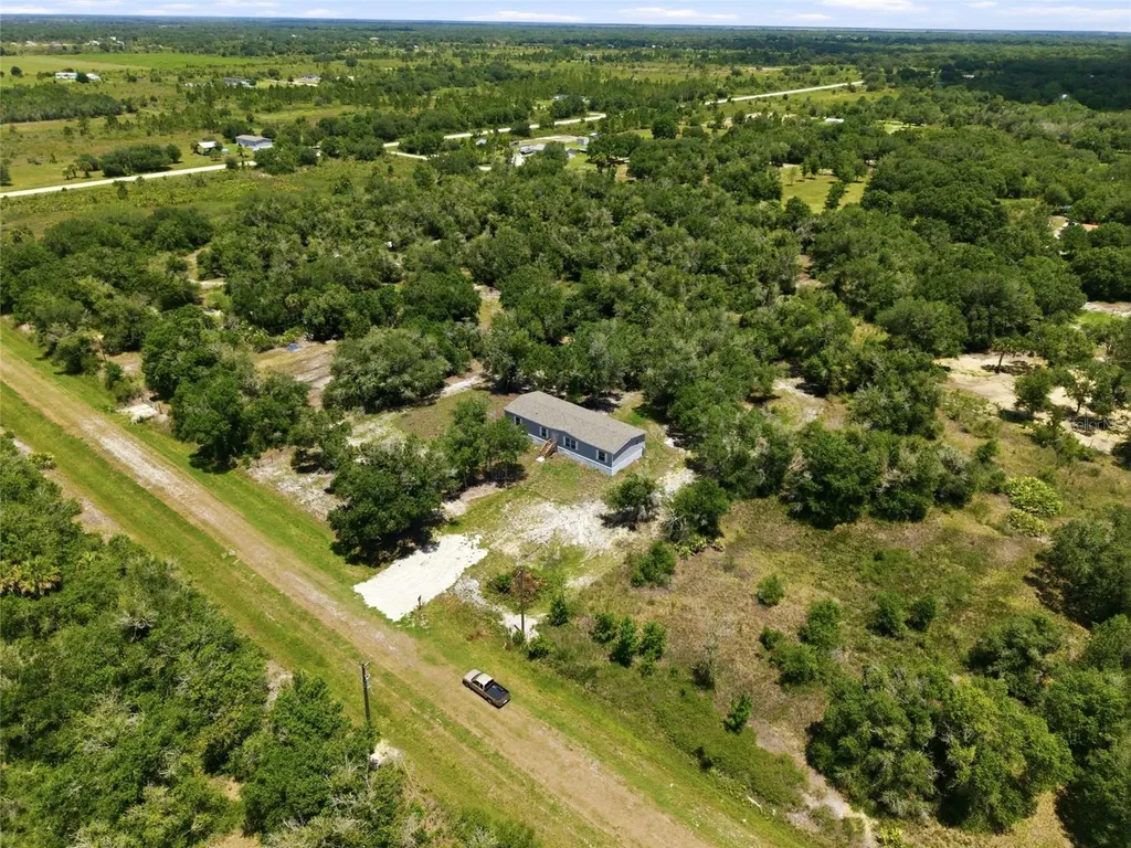 17381 NW 262nd Street Okeechobee FL 34972