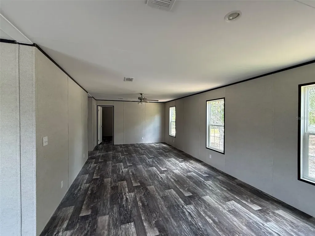 17381 NW 262nd Street Okeechobee FL 34972