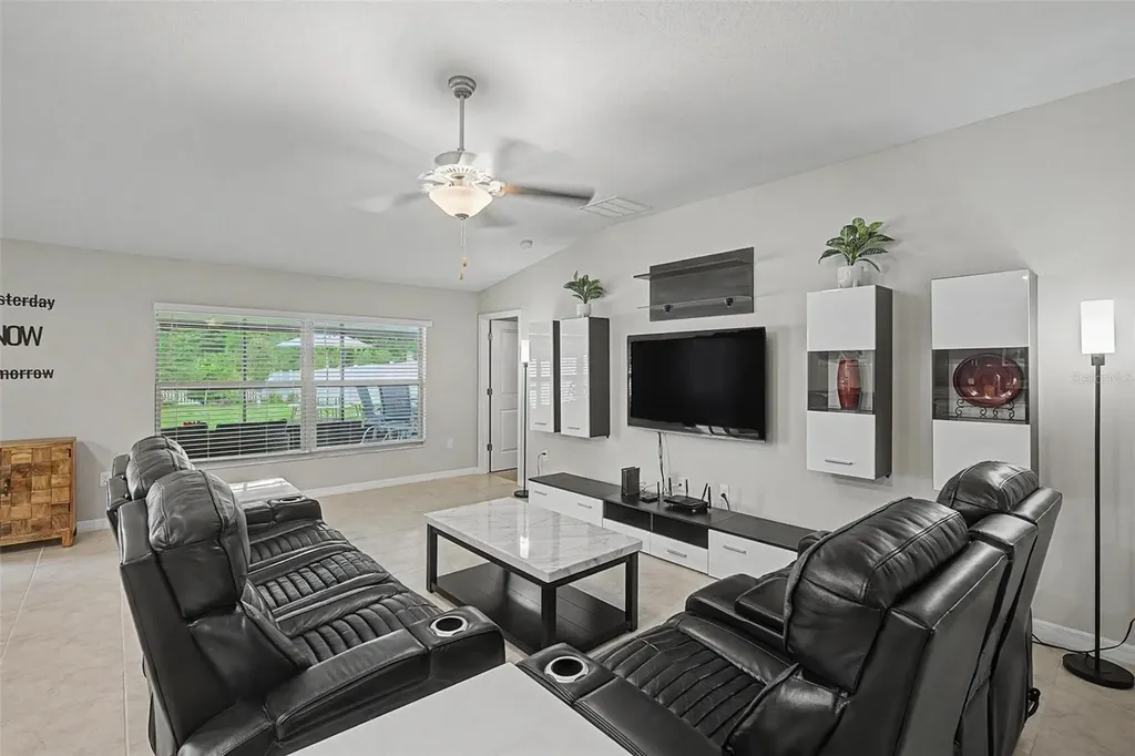 13411 Willow Bluestar Loop Riverview FL 33579