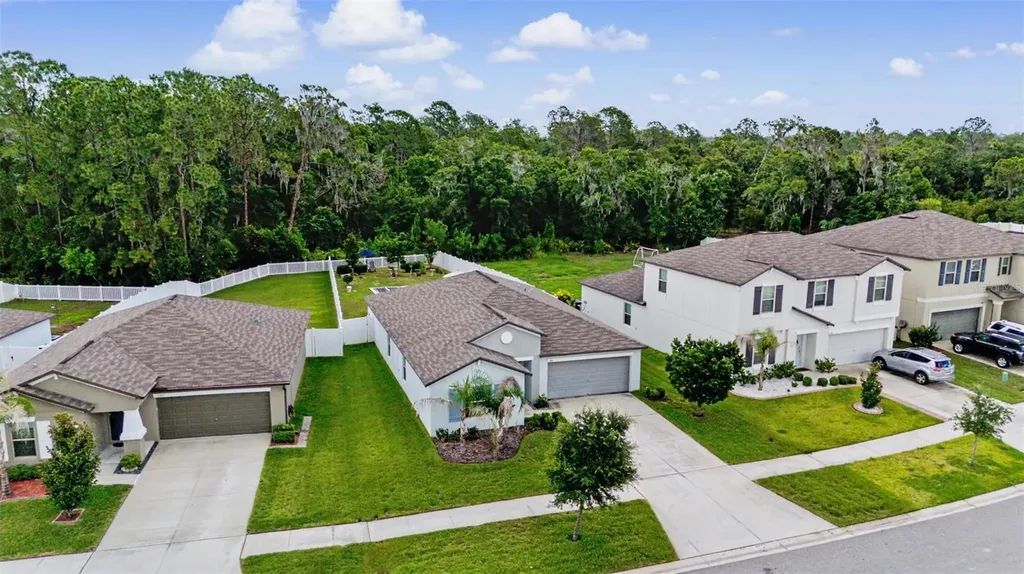13411 Willow Bluestar Loop Riverview FL 33579