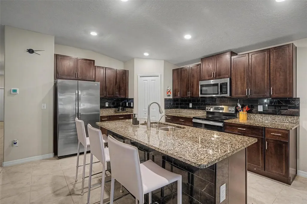 13411 Willow Bluestar Loop Riverview FL 33579