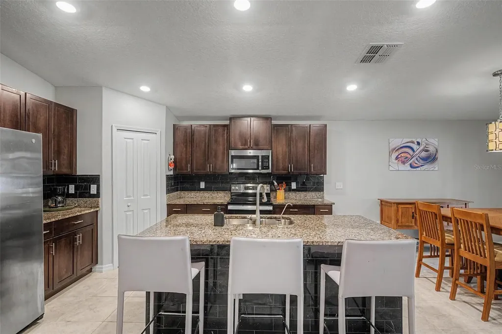 13411 Willow Bluestar Loop Riverview FL 33579
