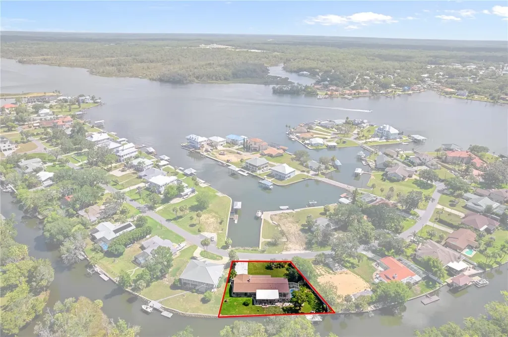 2160 N Watersedge Drive Crystal River FL 34429