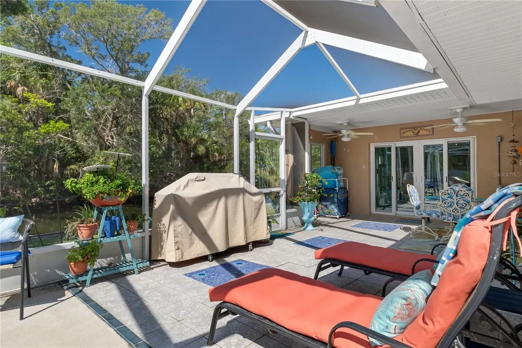 2160 N Watersedge Drive Crystal River FL 34429