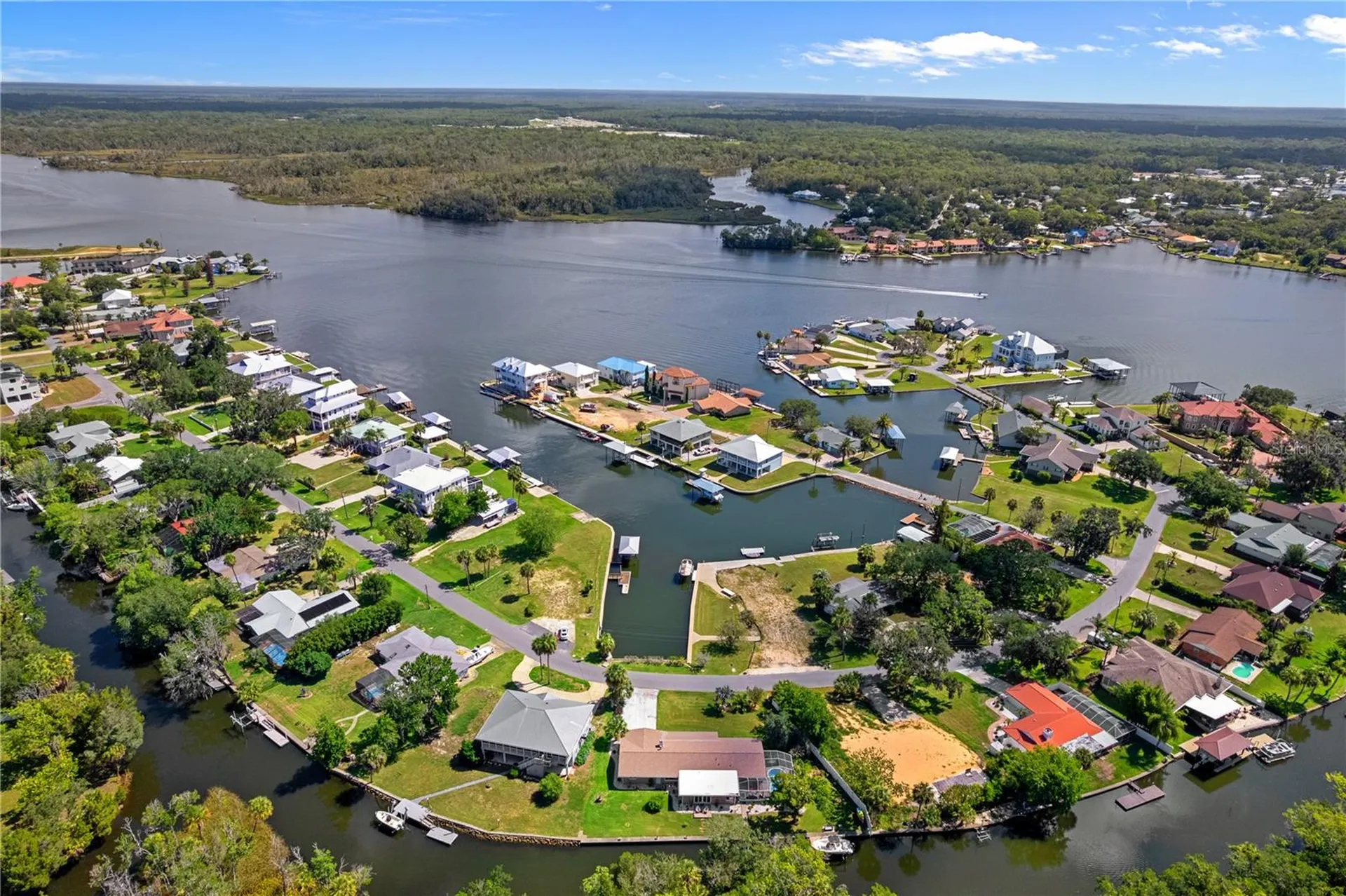 2160 N Watersedge Drive Crystal River FL 34429