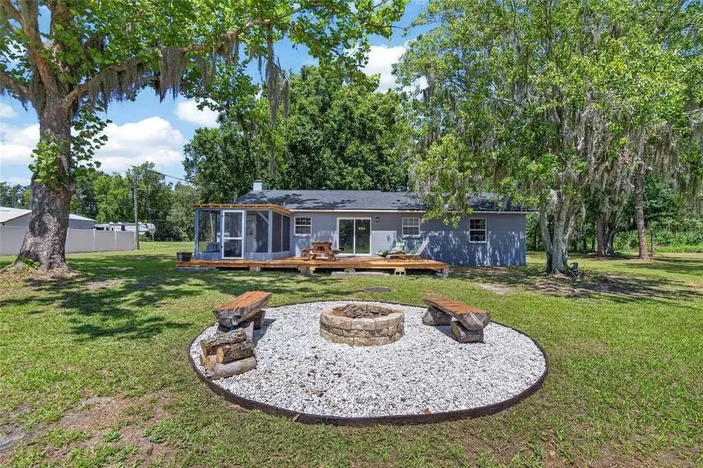 4535 Meadowview Drive Lakeland FL 33810