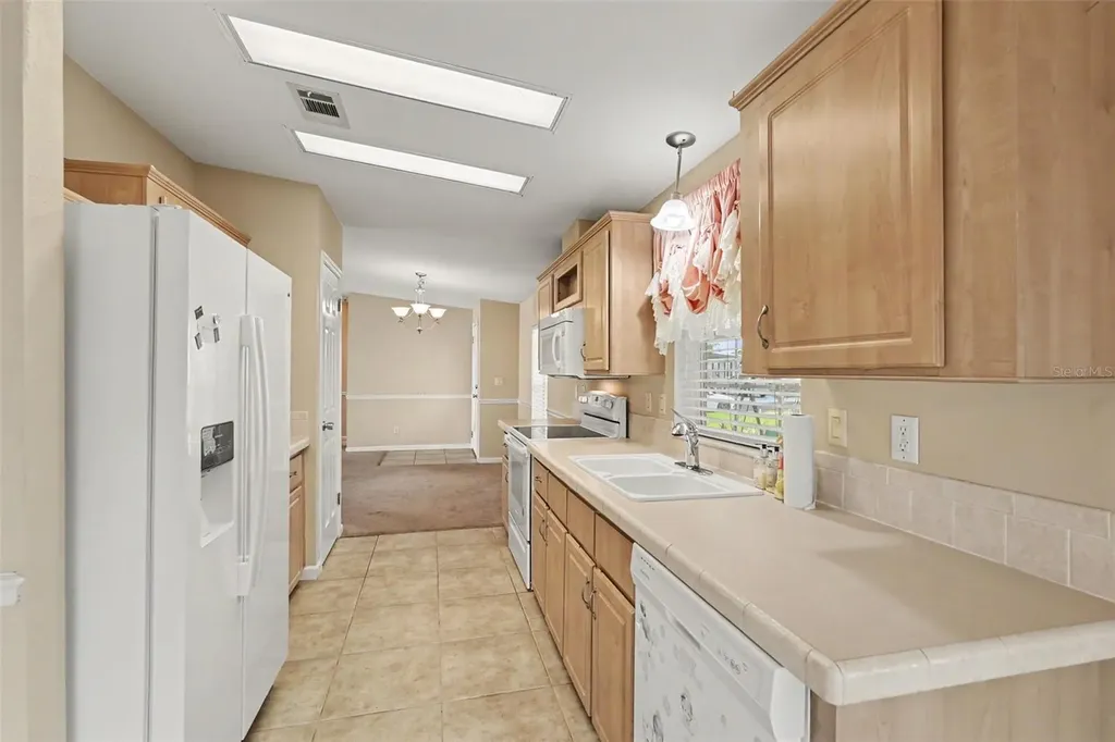 37536 Gill Avenue Zephyrhills FL 33541