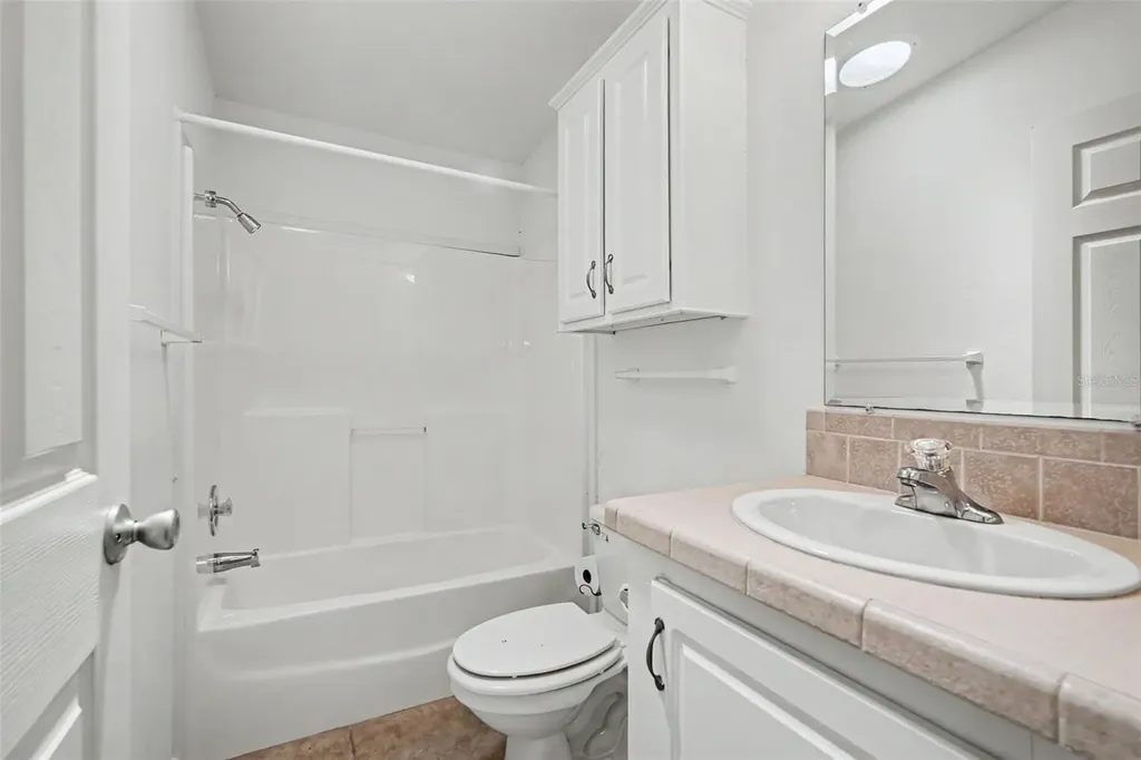 37536 Gill Avenue Zephyrhills FL 33541