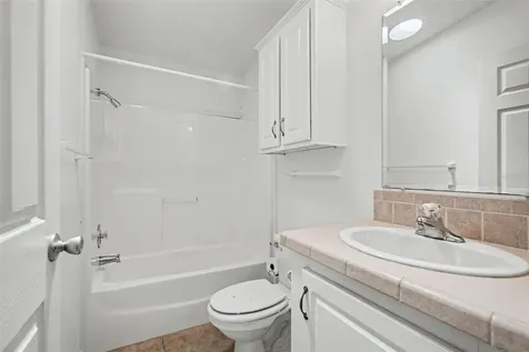 37536 Gill Avenue Zephyrhills FL 33541