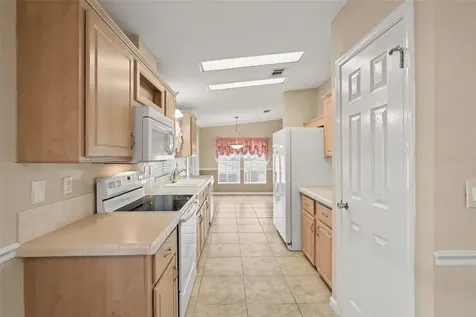 37536 Gill Avenue Zephyrhills FL 33541