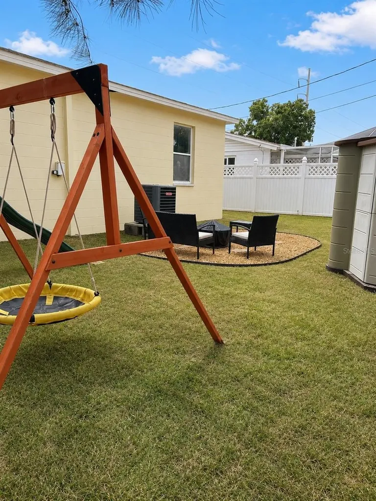 5405 1st Street NE St Petersburg FL 33703