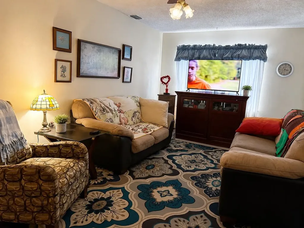 5405 1st Street NE St Petersburg FL 33703