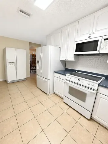 5405 1st Street NE St Petersburg FL 33703