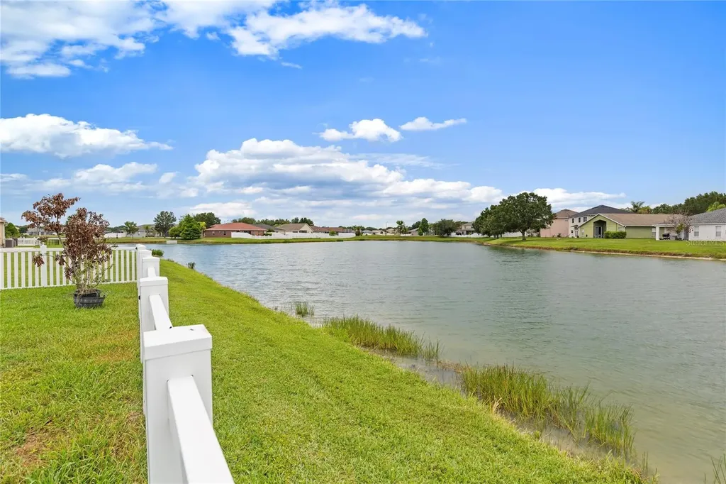 31415 Bridgegate Drive Wesley Chapel FL 33545