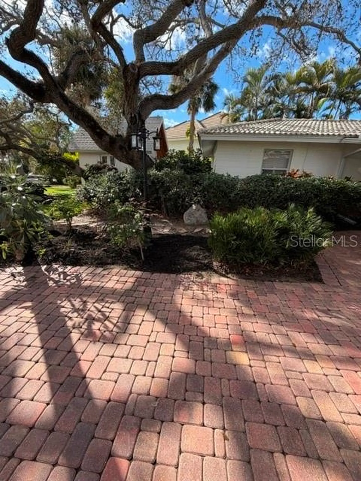 605 Lotus Lane Sarasota FL 34242