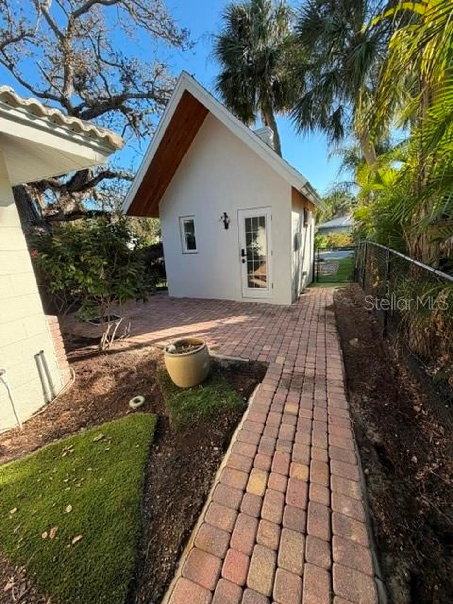 605 Lotus Lane Sarasota FL 34242