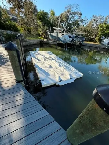 605 Lotus Lane Sarasota FL 34242