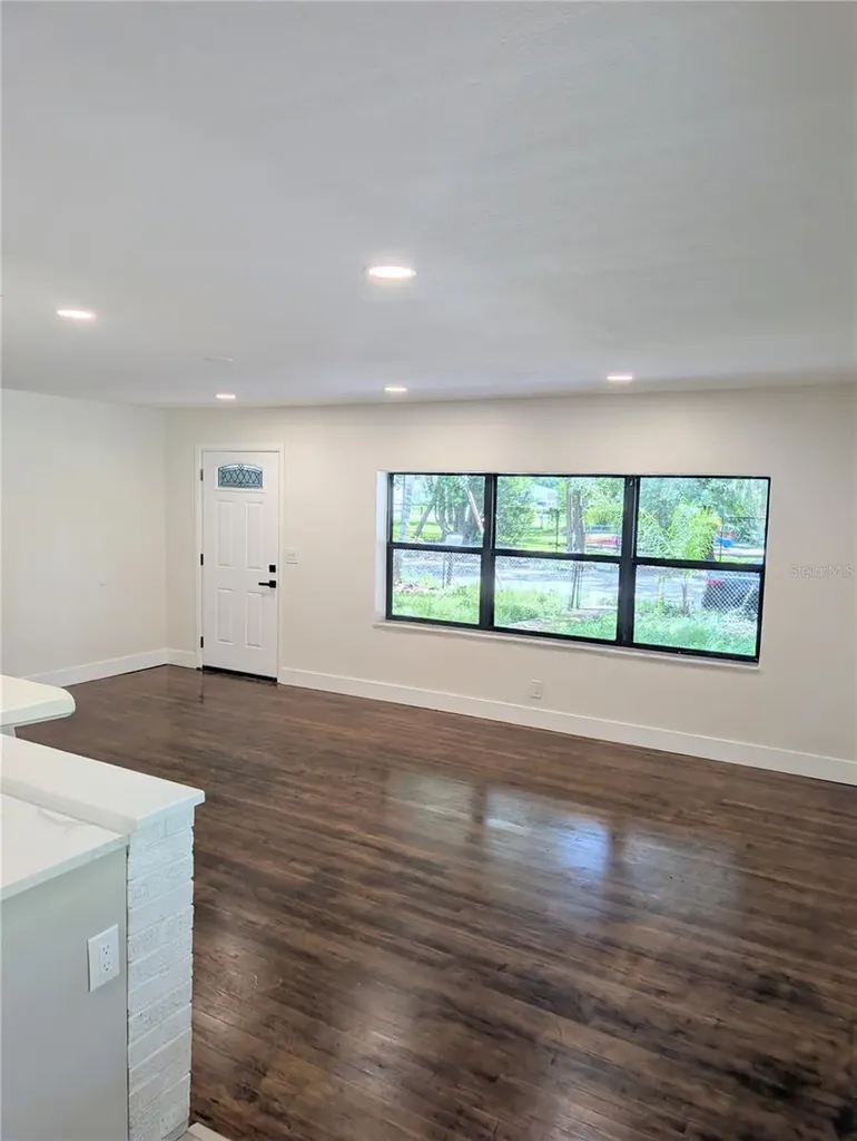 8206 N 19th Street Tampa FL 33604