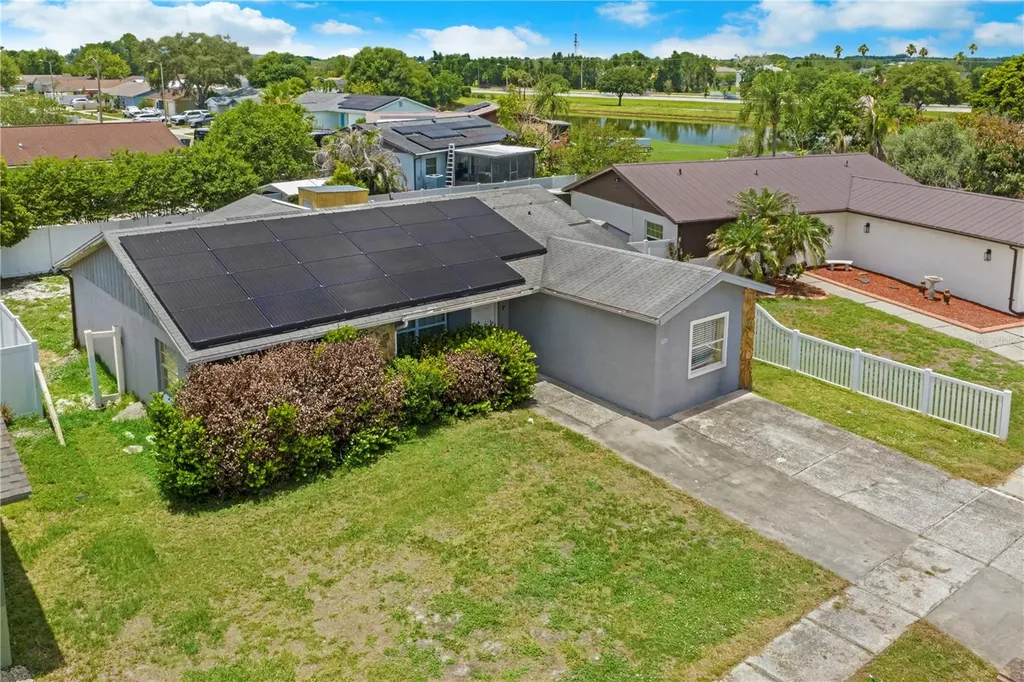 1029 Pine Ridge Circle Brandon FL 33511