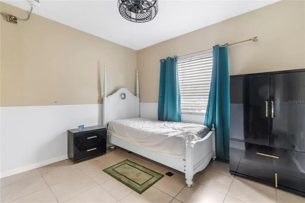 1029 Pine Ridge Circle Brandon FL 33511