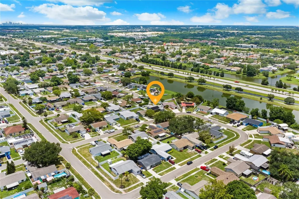 1029 Pine Ridge Circle Brandon FL 33511