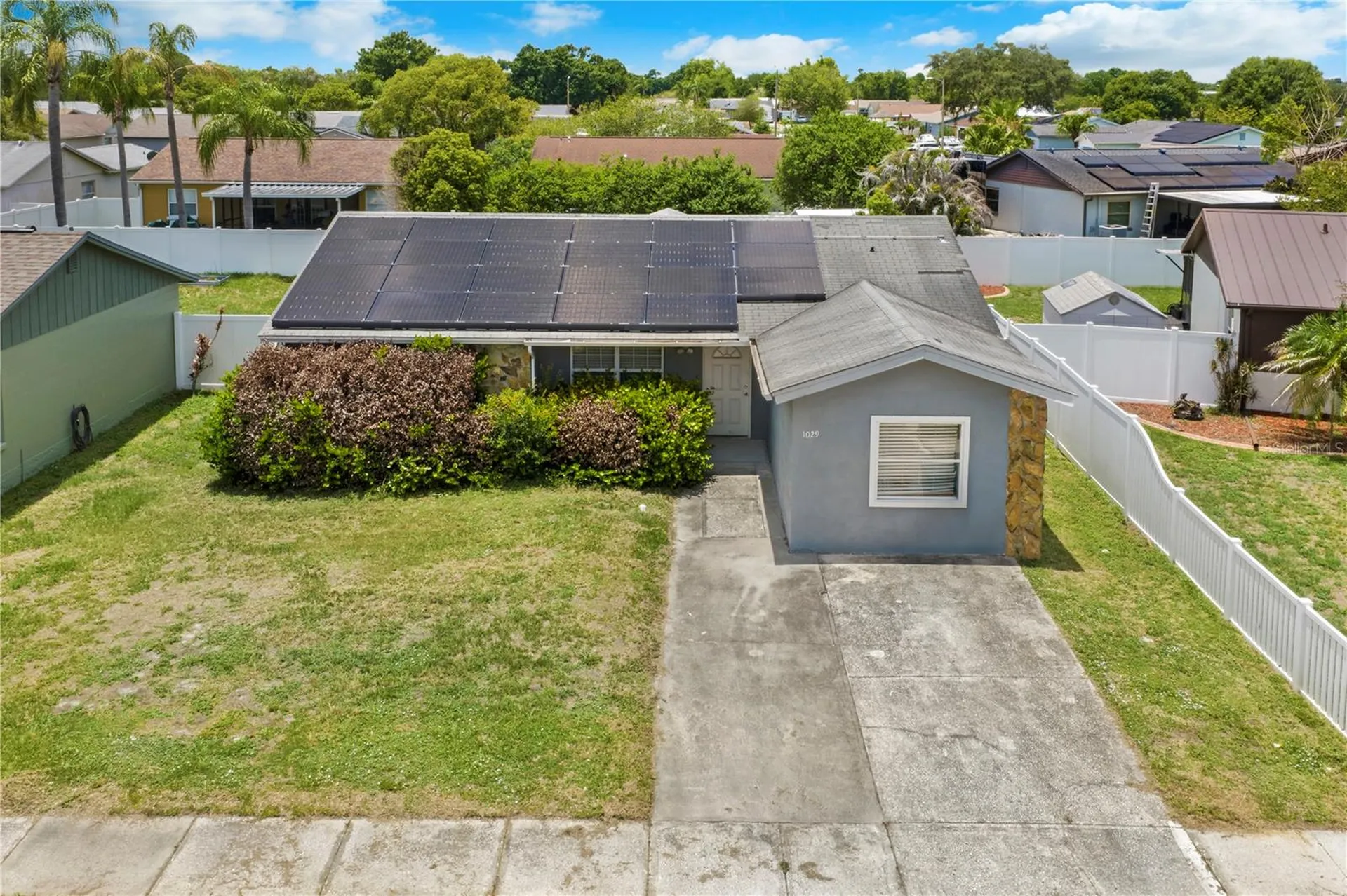1029 Pine Ridge Circle Brandon FL 33511