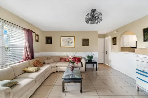 1029 Pine Ridge Circle Brandon FL 33511