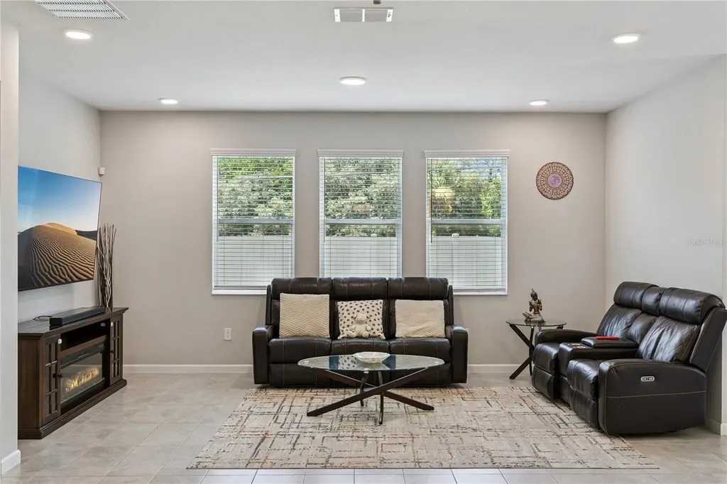 2591 Cedar Shake Court Oviedo FL 32765