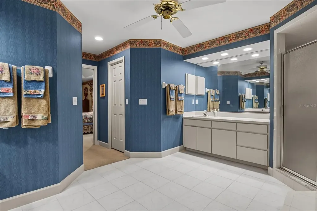 1142 Longwood Oaks Boulevard Lakeland FL 33811