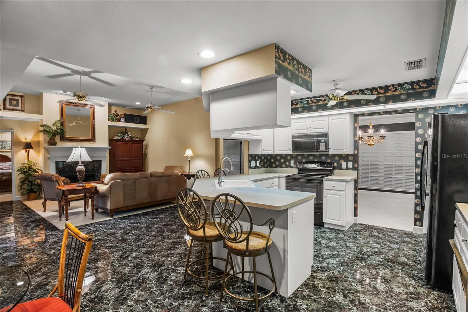 1142 Longwood Oaks Boulevard Lakeland FL 33811