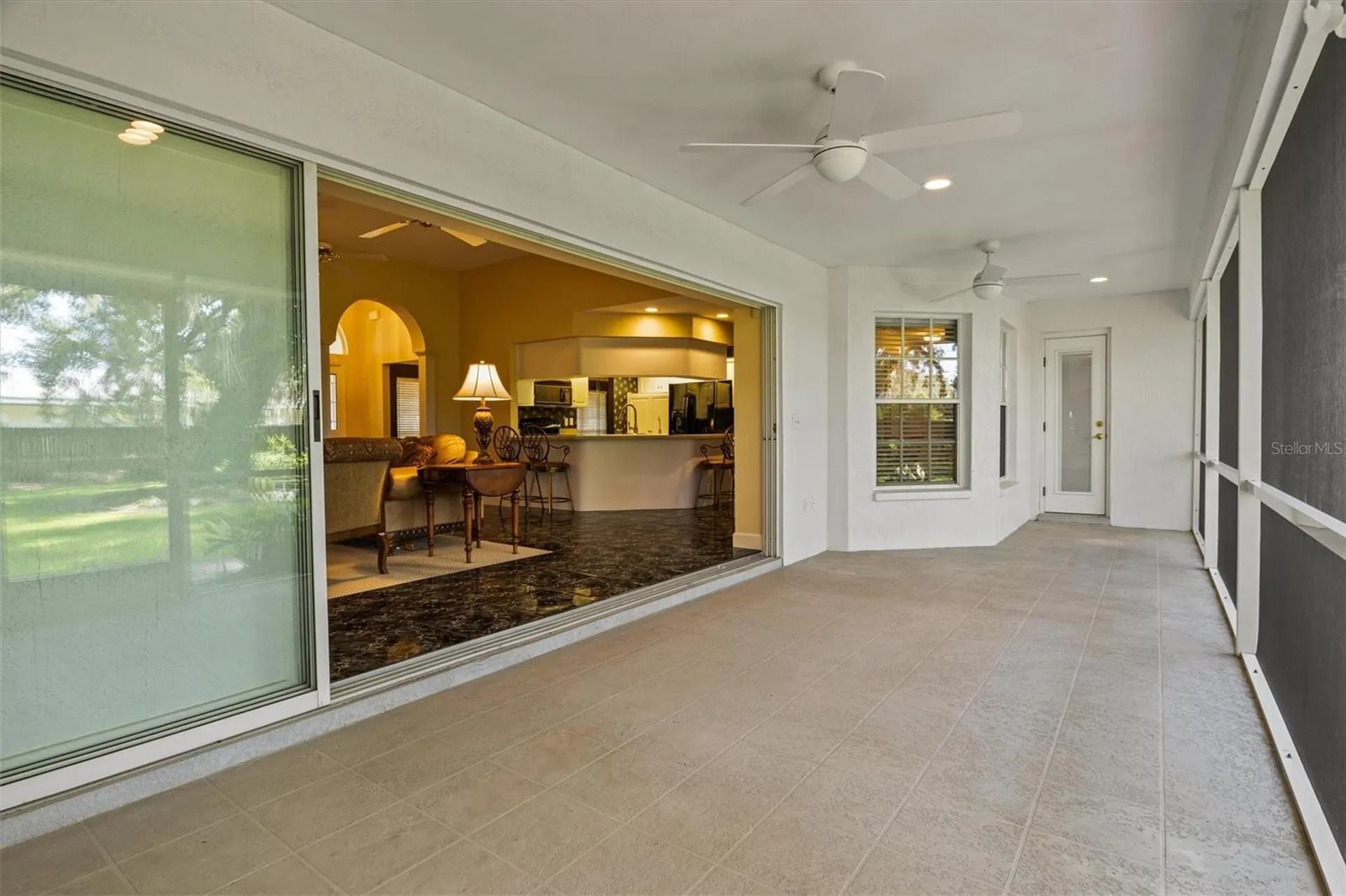 1142 Longwood Oaks Boulevard Lakeland FL 33811