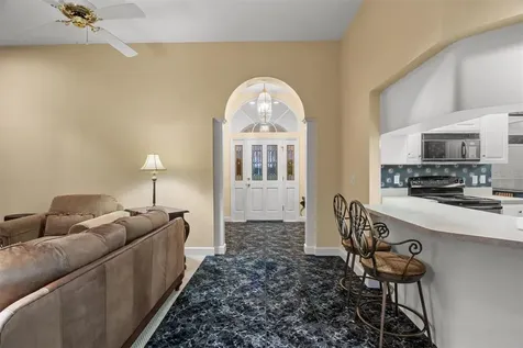 1142 Longwood Oaks Boulevard Lakeland FL 33811