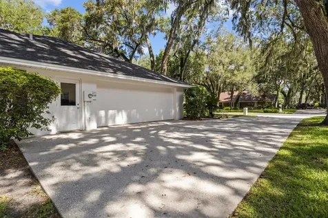 1142 Longwood Oaks Boulevard Lakeland FL 33811