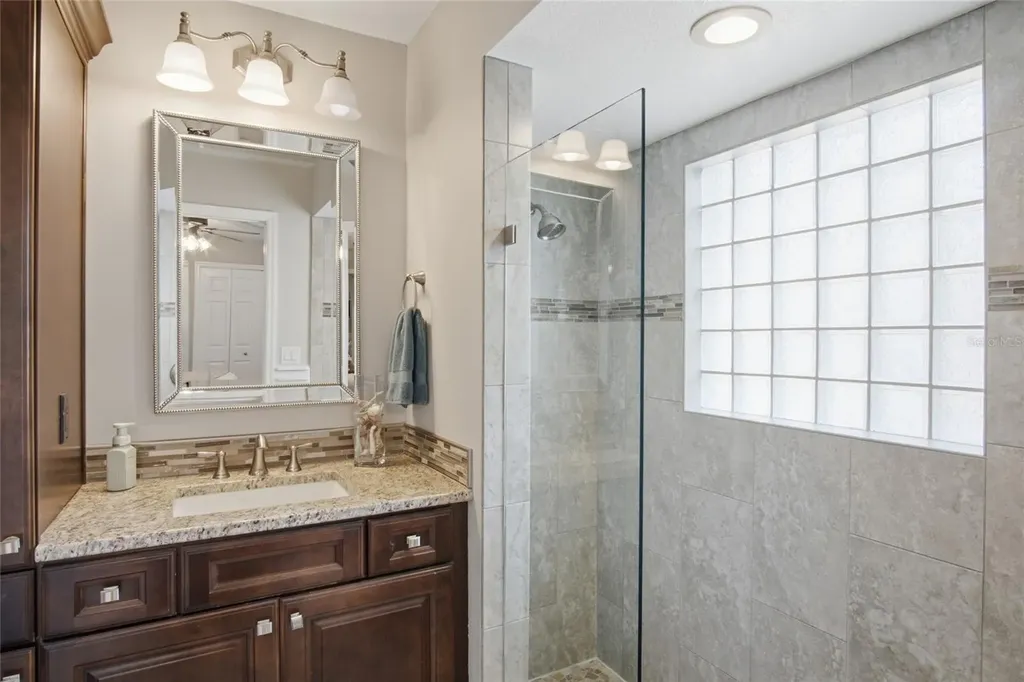 1063 Whispering Point Casselberry FL 32707