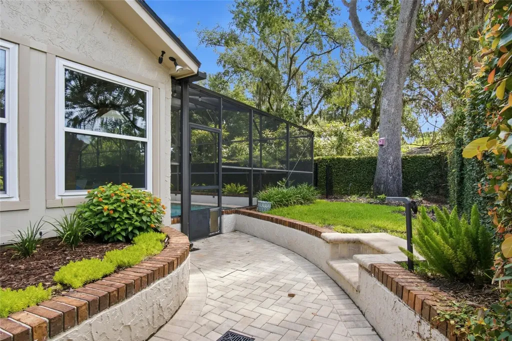 1063 Whispering Point Casselberry FL 32707