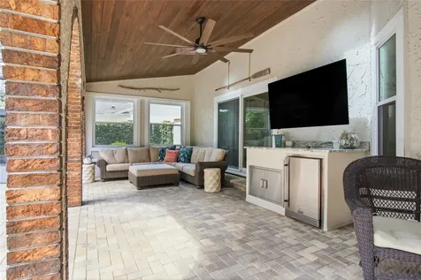 1063 Whispering Point Casselberry FL 32707