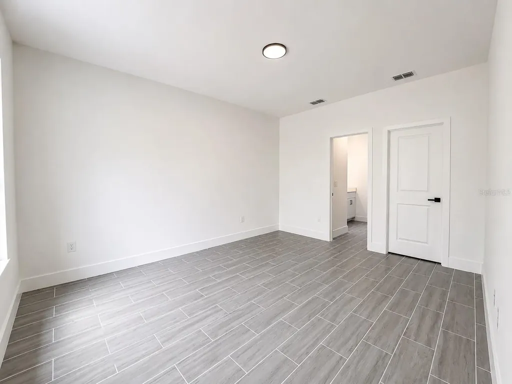 881 W Wisconsin Avenue Orange City FL 32763