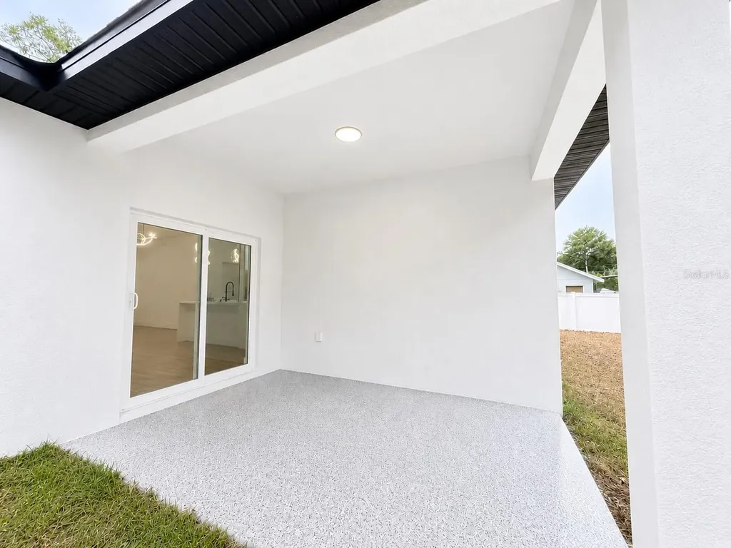 881 W Wisconsin Avenue Orange City FL 32763