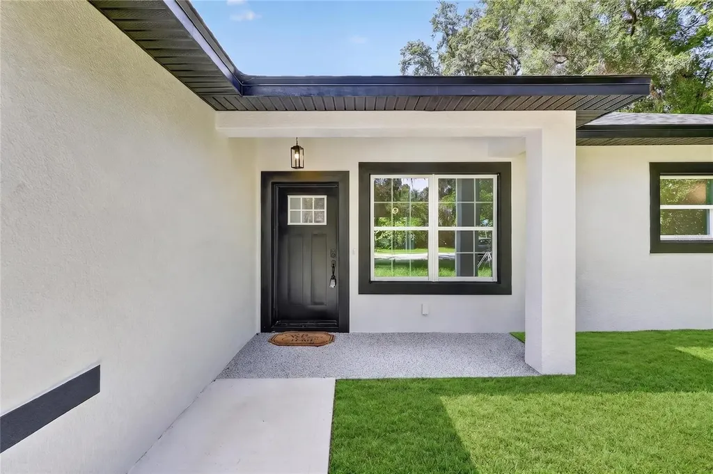 881 W Wisconsin Avenue Orange City FL 32763