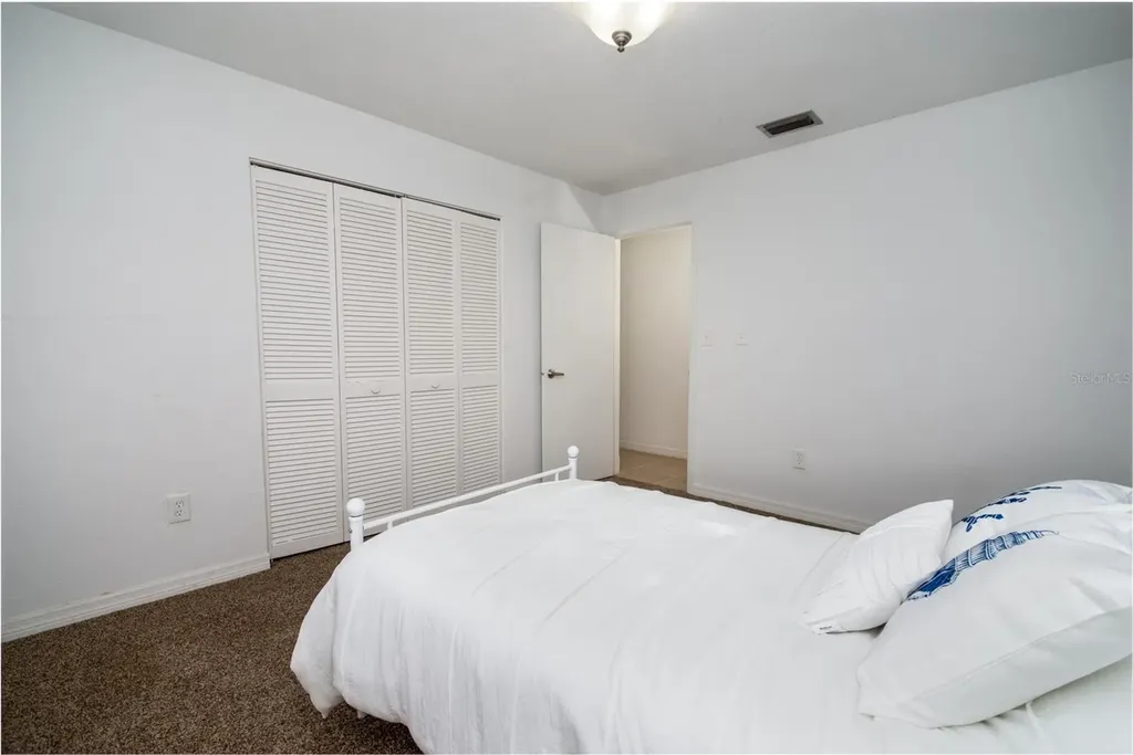 2504 Hibiscus Drive W Belleair Beach FL 33786